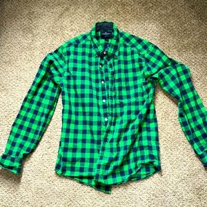 American Eagle Men’s casual fit button down long sleeve shirt Size Small